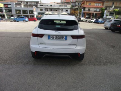 Jaguar E-Pace 2.0D 150 CV AWD R-Dynamic (6)