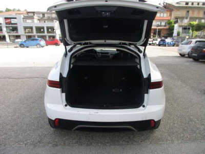 Jaguar E-Pace 2.0D 150 CV AWD R-Dynamic (7)