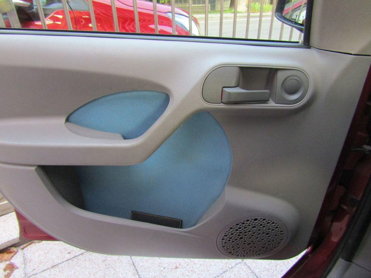 Fiat Panda 1.2 Dualogic (9)