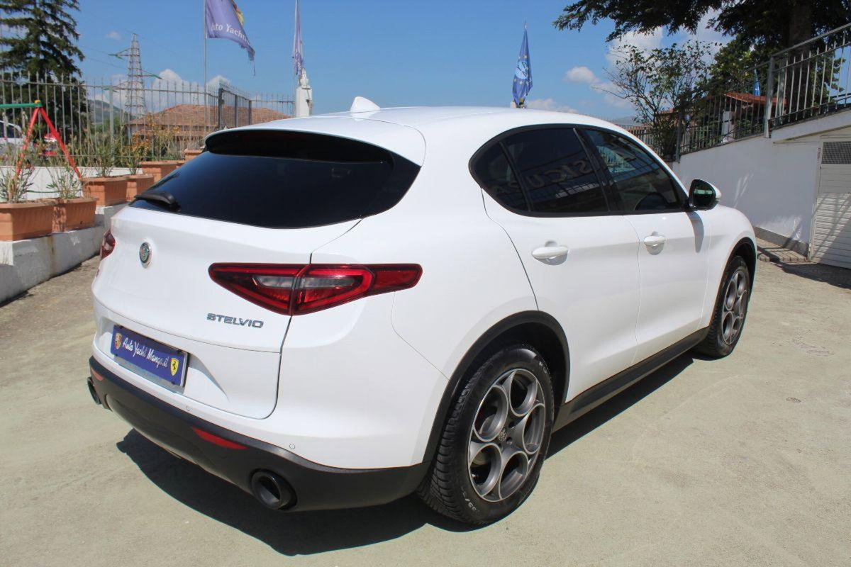 Alfa Romeo Stelvio Stelvio 2.2 Turbodiesel 190 CV AT8 Q4 Sprint (6)