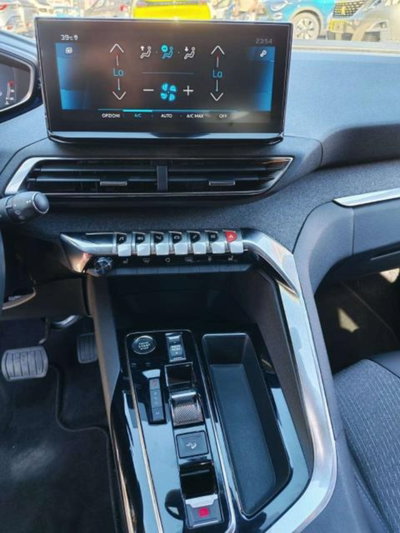 Peugeot 3008 BlueHDi 130 S&S EAT8 Allure Pack (14)