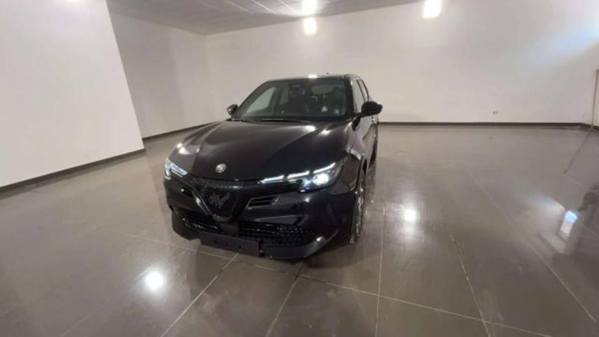 Alfa Romeo Junior 1.2 ibrida Speciale 145cv edct6