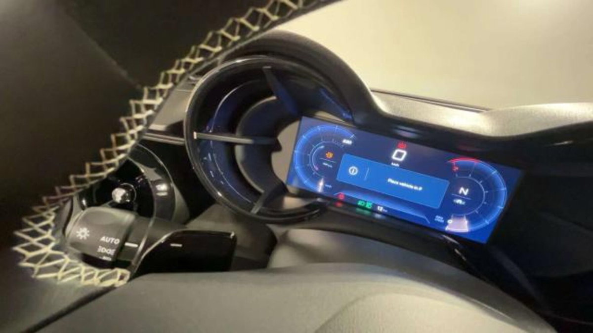 Alfa Romeo Junior 1.2 ibrida Speciale 145cv edct6 (10)