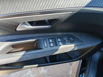 Peugeot 3008 PureTech Turbo 130 S&S Active Pack (14)