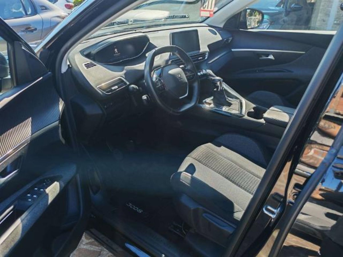 Peugeot 3008 PureTech Turbo 130 S&S Active Pack (8)