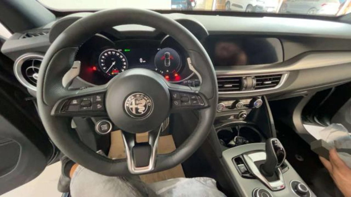 Alfa Romeo Stelvio 2.2 t Veloce Q4 210cv auto (9)