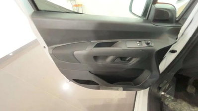 Peugeot Rifter BlueHDi 100 Allure Long (13)