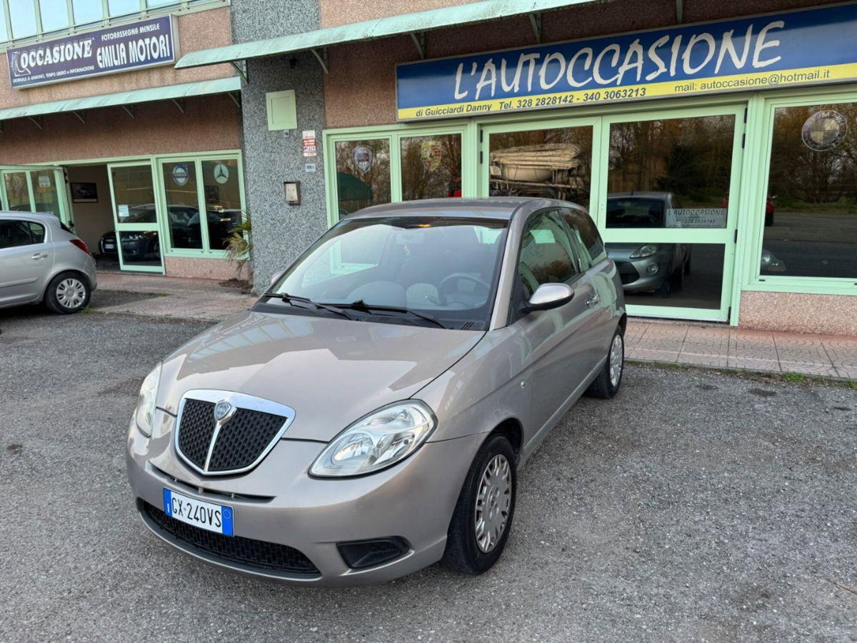 Lancia Ypsilon 1.2 Argento