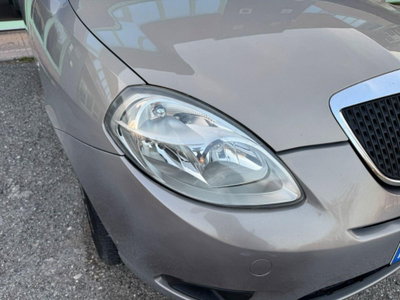 Lancia Ypsilon 1.2 Argento (17)