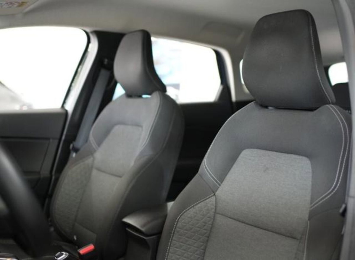 Renault Captur TCe 100 CV GPL Equilibre (11)