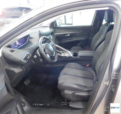 Peugeot 3008 BlueHDi 130 S&S EAT8 Allure Pack (11)