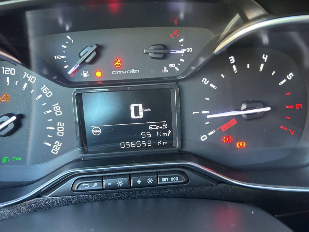 Citroen C3 BlueHDi 100 S&S Shine Pack (19)