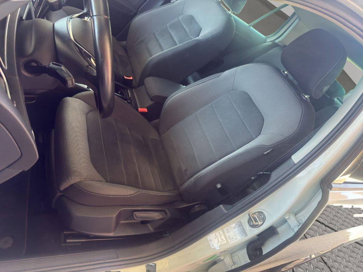 Volkswagen Golf 2.0 TDI DSG 5p. Highline BlueMotion Technology (11)