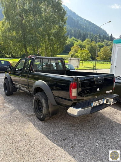 Nissan NP300 2.5 D 2p. King Cab Easy (2)
