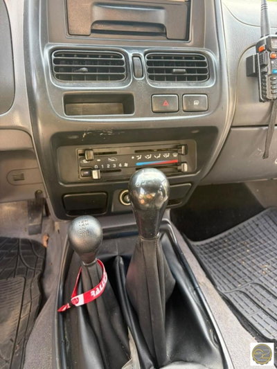 Nissan NP300 2.5 D 2p. King Cab Easy (5)