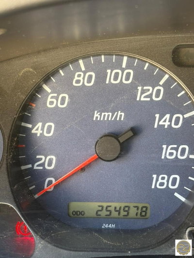 Nissan NP300 2.5 D 2p. King Cab Easy (8)
