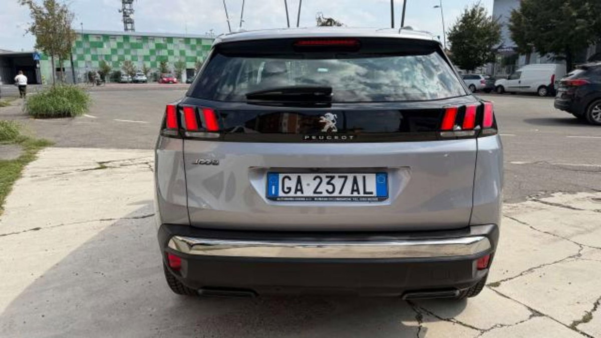 Peugeot 3008 BlueHDi 130 S&S Business (6)