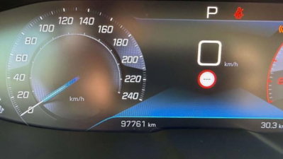 Peugeot 3008 BlueHDi 130 S&S Business (7)