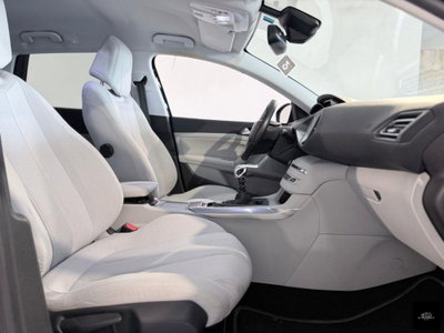 Peugeot 308 SW 54 kWh Style (10)