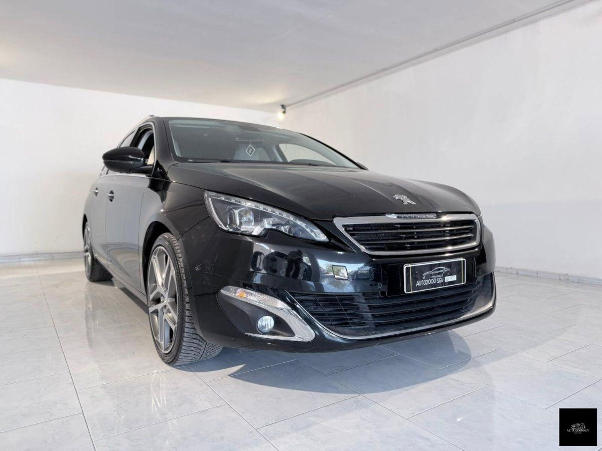 Peugeot 308 SW 54 kWh Style (2)