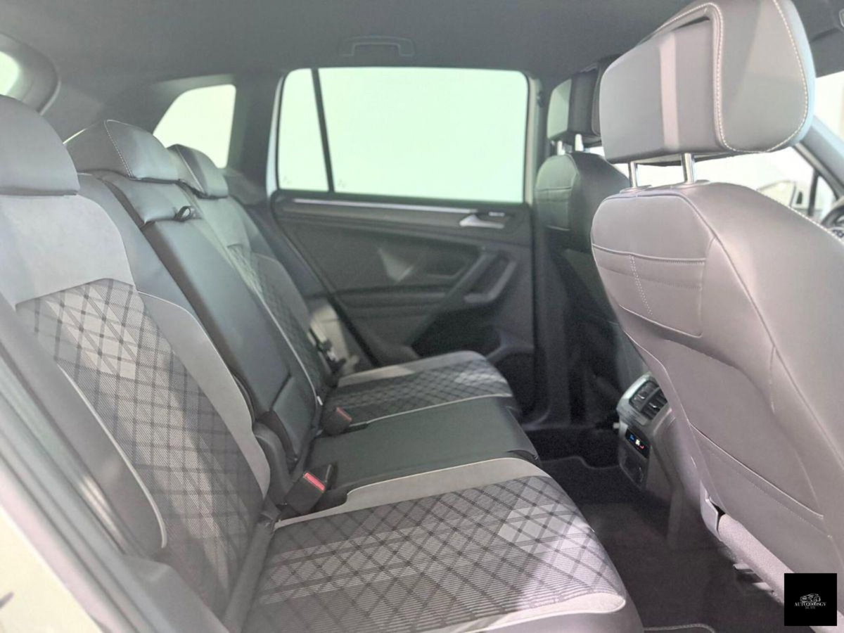 Volkswagen Tiguan 2.0 tdi R-Line 150cv dsg (10)