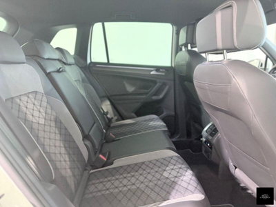 Volkswagen Tiguan 2.0 tdi R-Line 150cv dsg (10)