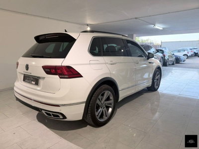 Volkswagen Tiguan 2.0 tdi R-Line 150cv dsg (5)