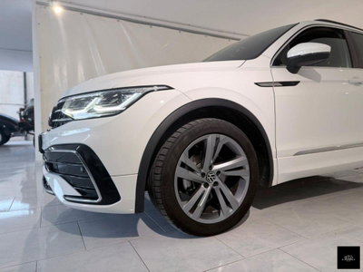 Volkswagen Tiguan 2.0 tdi R-Line 150cv dsg (7)