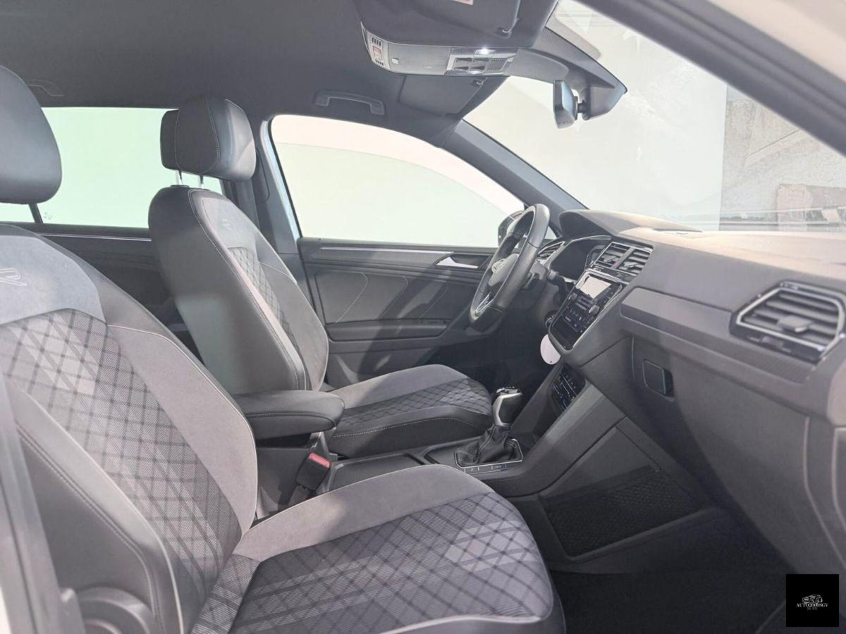 Volkswagen Tiguan 2.0 tdi R-Line 150cv dsg (8)