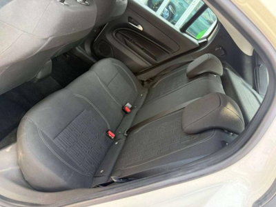 Fiat 600 1.2 Business 100cv (11)