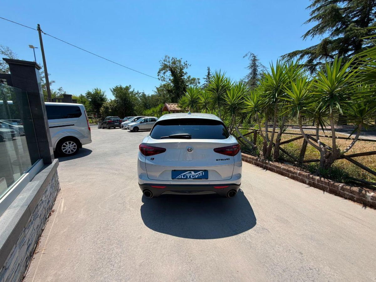 Alfa Romeo Stelvio Stelvio 2.2 Turbodiesel 190 CV AT8 Q4 Sprint (5)
