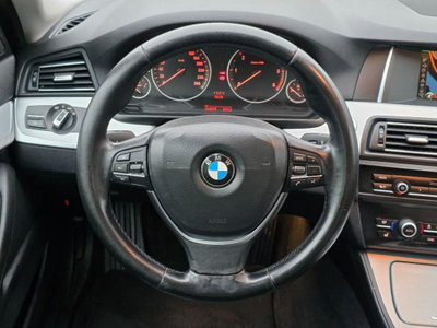 BMW Serie 5 Touring 520d  Msport (16)