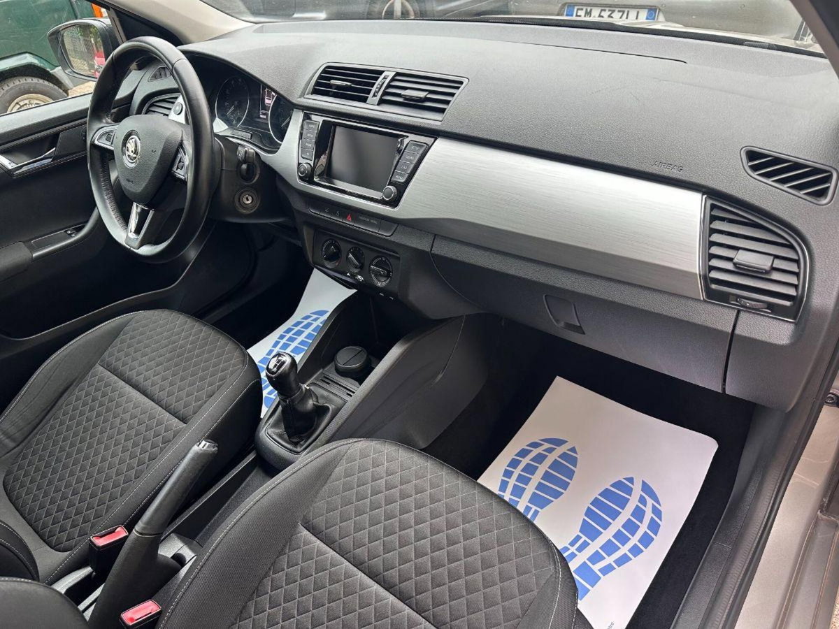 Skoda Fabia 1.0 MPI 60 CV Twin Color Design Edition Nero (17)