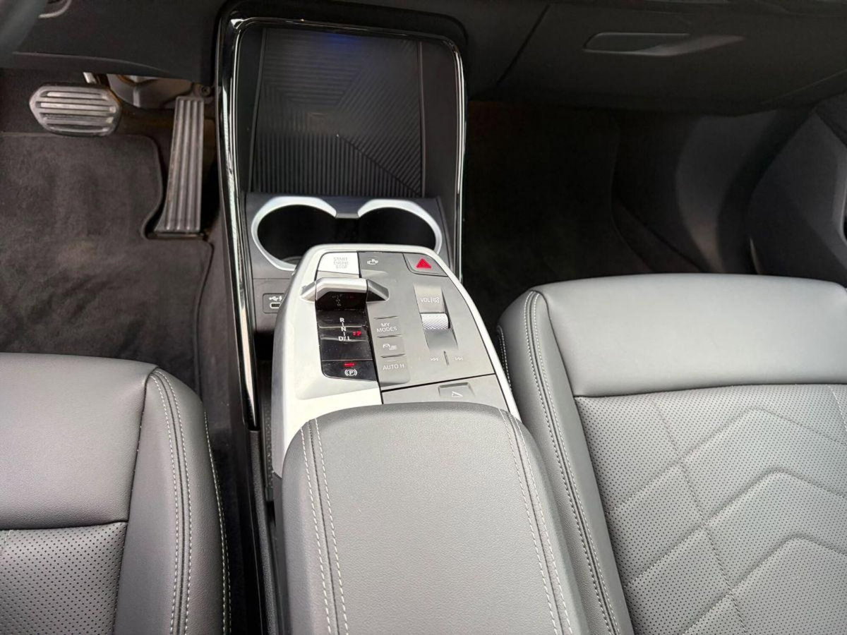 BMW X1 xDrive 23d xLine (13)