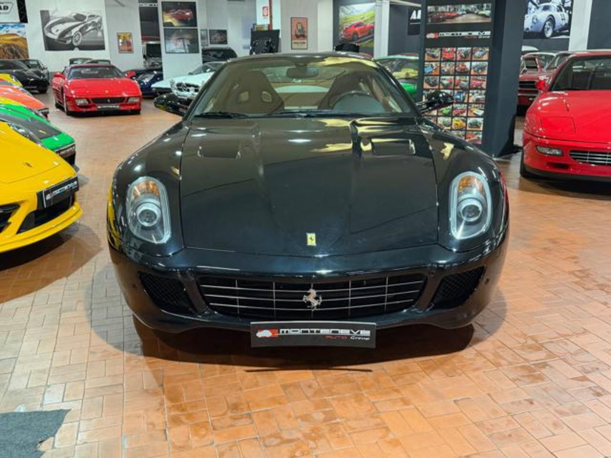 Ferrari 599 Coupé 599 GTB Fiorano (2)