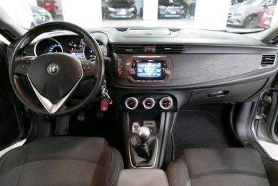 Alfa Romeo Giulietta 1.4 Turbo Giulietta Gpl 120cv (6)