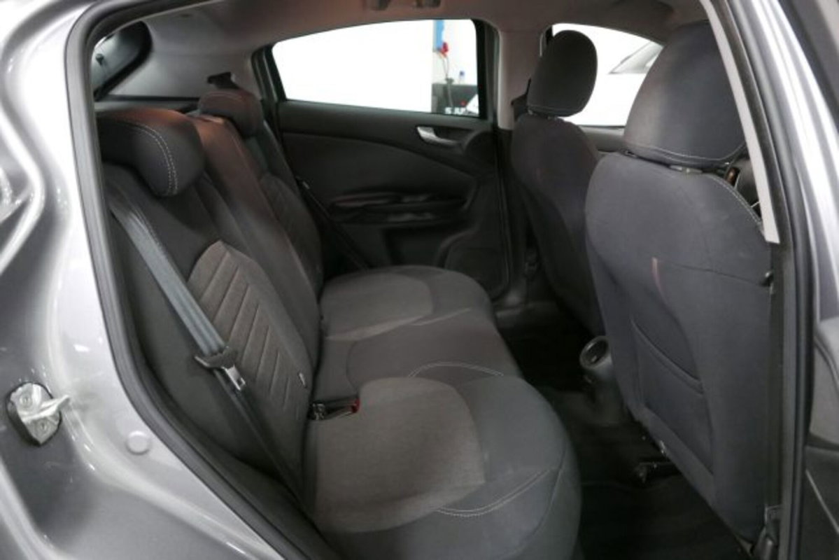 Alfa Romeo Giulietta 1.4 Turbo Giulietta Gpl 120cv (9)