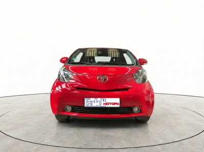 Toyota iQ 1.0 CVT Lounge (2)