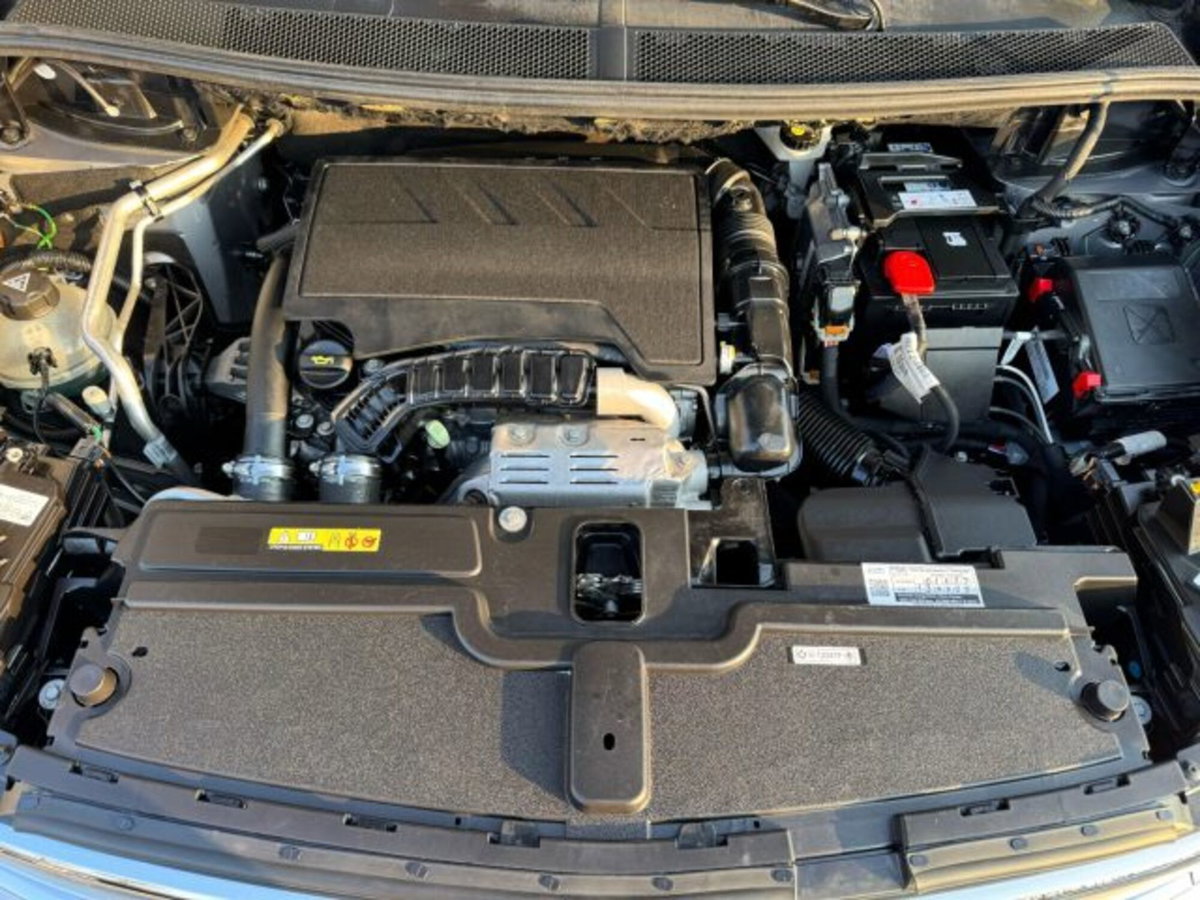 Opel Grandland 1.2 Turbo 12V 130 CV aut. Business Elegance (15)