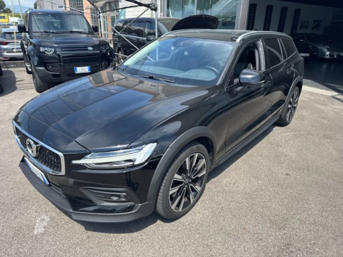 Volvo V60 Cross Country B5 AWD Geartronic Business Pro Line (3)