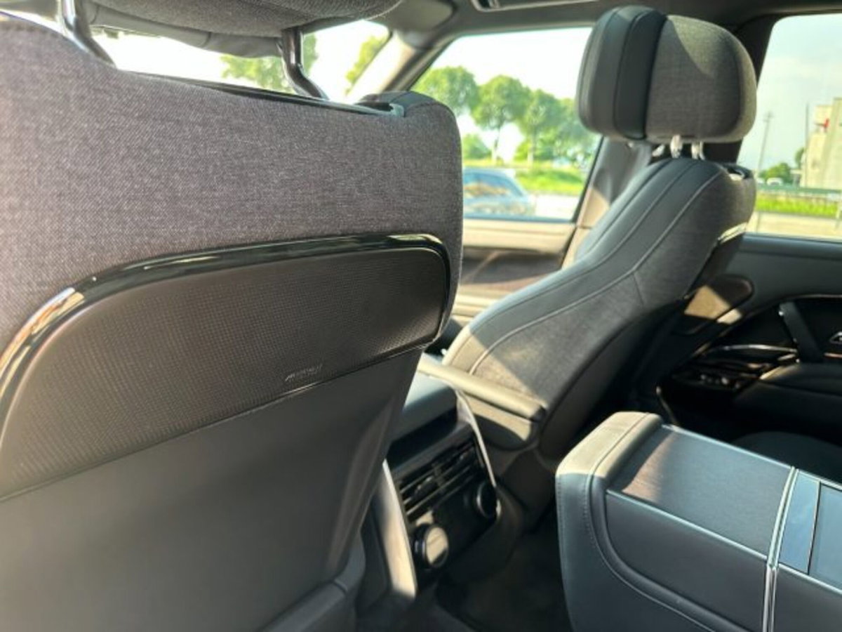 Land Rover Range Rover 3.0D l6 350 CV Fifty (13)