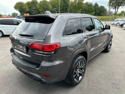 Jeep Grand Cherokee 6.4 V8 HEMI SRT (4)