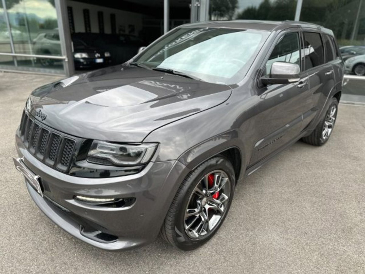 Jeep Grand Cherokee 6.4 V8 HEMI SRT (5)