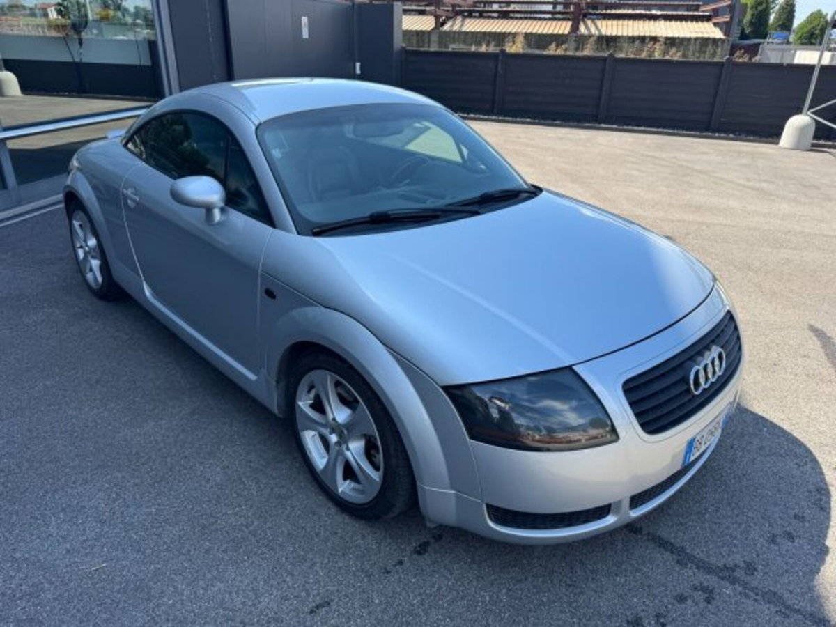 Audi TT Coupé 1.8 T 20V 179 CV cat (2)