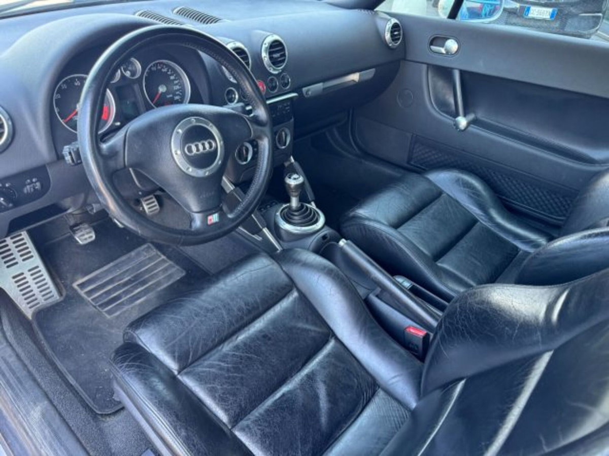 Audi TT Coupé 1.8 T 20V 179 CV cat (6)