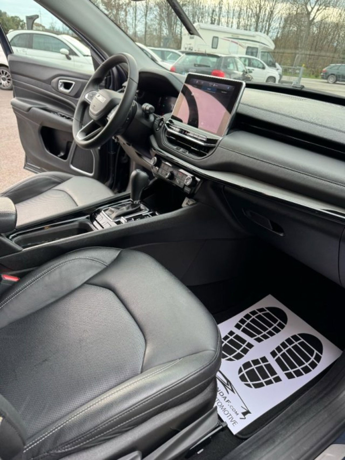 Jeep Compass 1.3 T4 240CV PHEV AT6 4xe S (10)