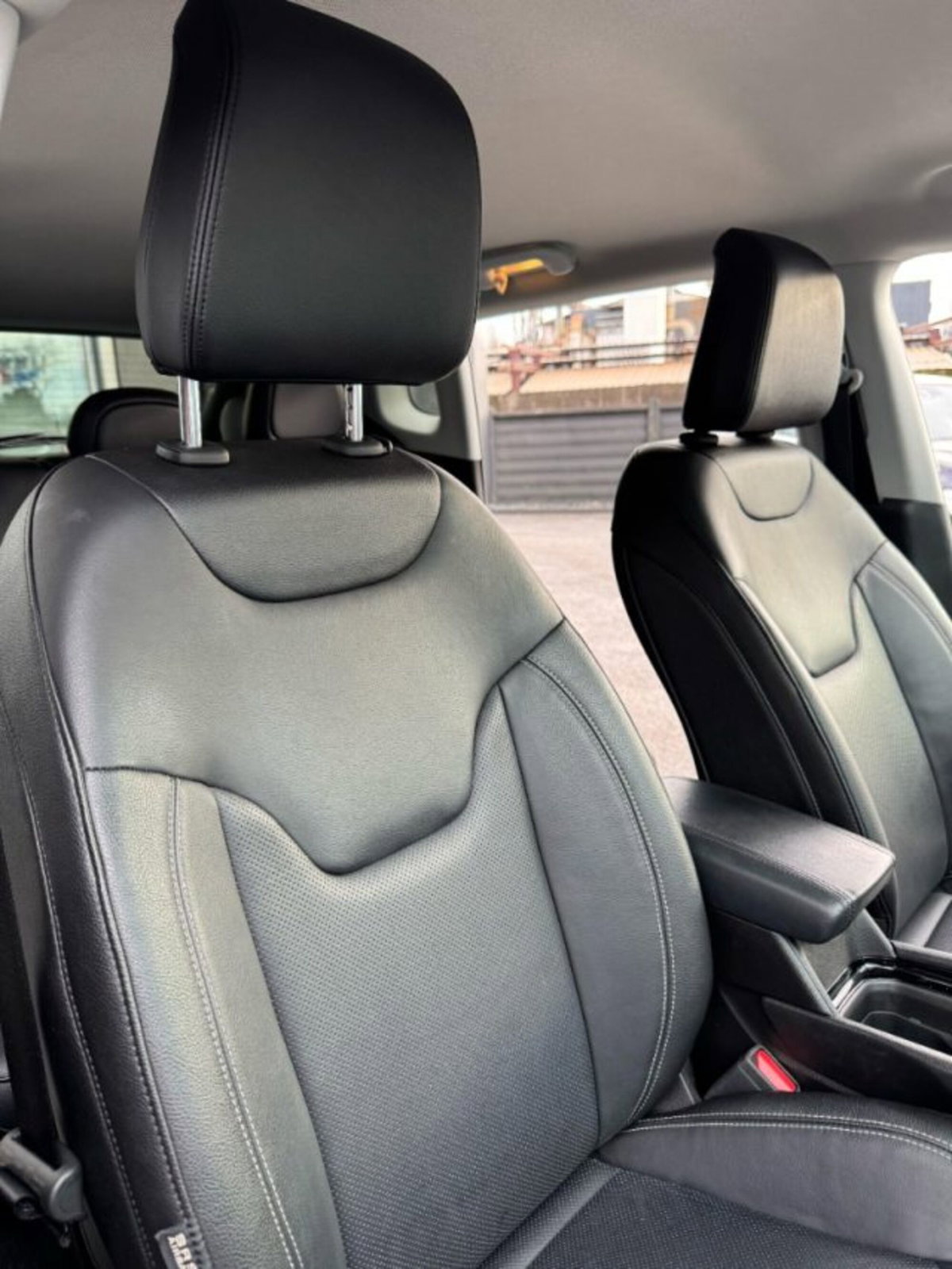 Jeep Compass 1.3 T4 240CV PHEV AT6 4xe S (9)