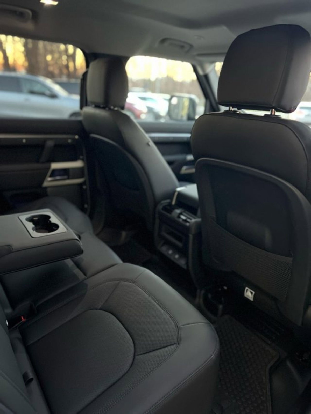 Land Rover Defender 110 3.0d i6 mhev X-Dynamic SE awd 200cv auto (15)