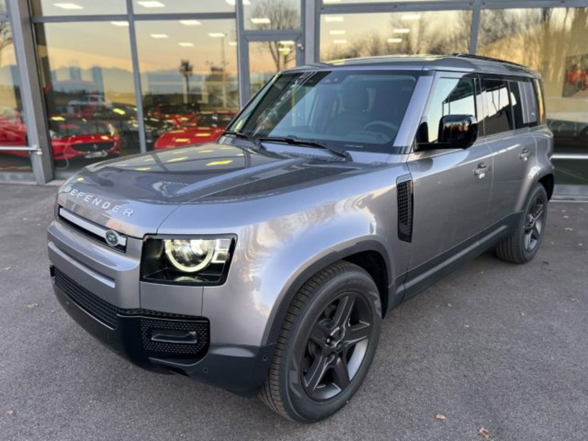 Land Rover Defender 110 3.0d i6 mhev X-Dynamic SE awd 200cv auto (2)