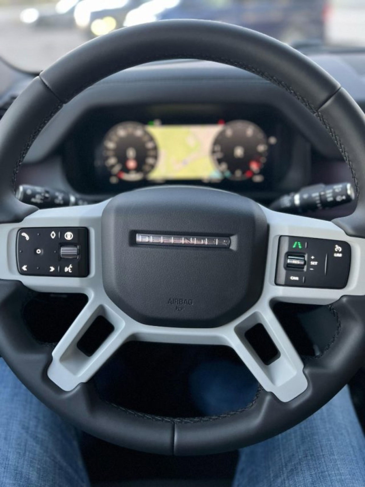 Land Rover Defender 110 3.0d i6 mhev X-Dynamic SE awd 200cv auto (9)